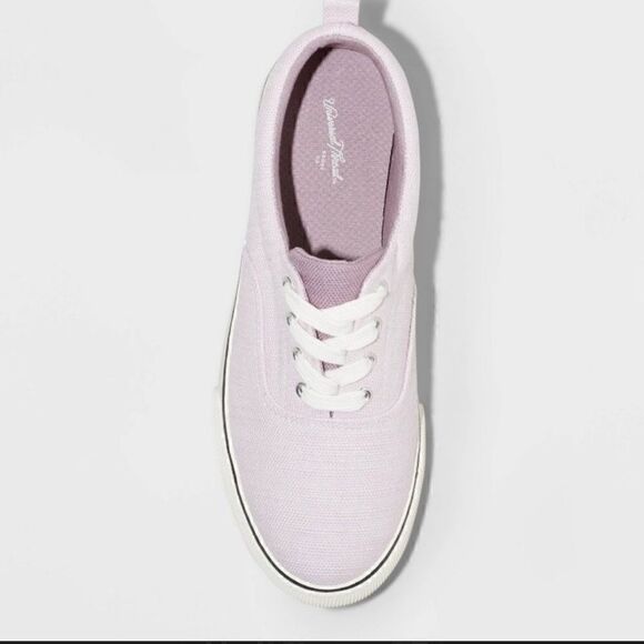 Size 7 Universal Thread Sneakers - Picture 6 of 9